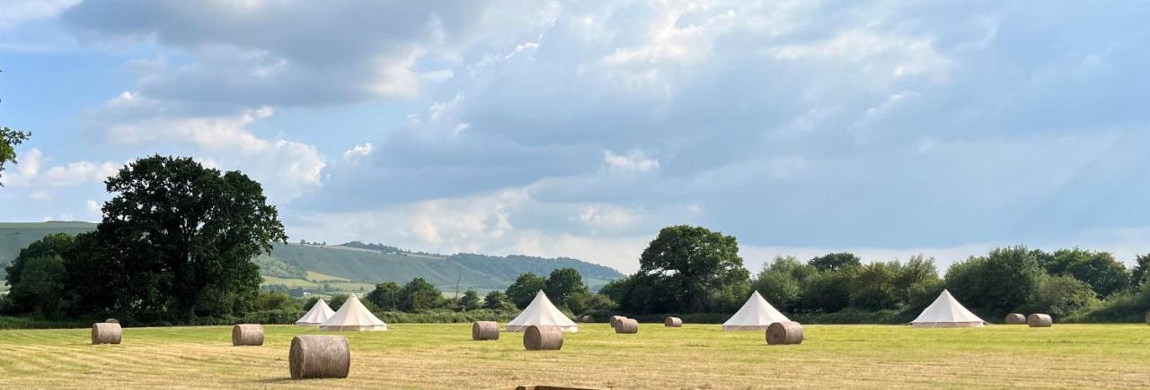 Country View Camping Bratton Bagian luar foto