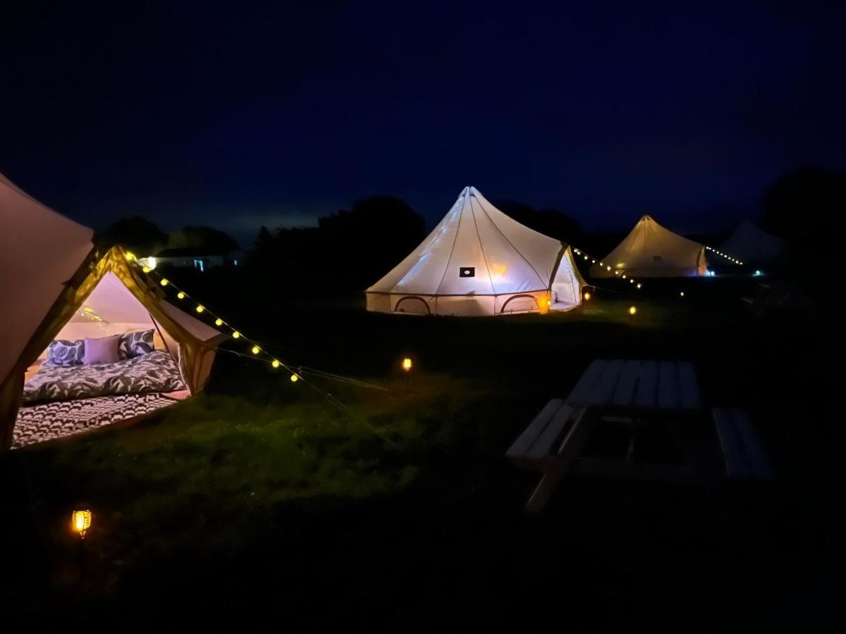 Country View Camping Bratton Bagian luar foto