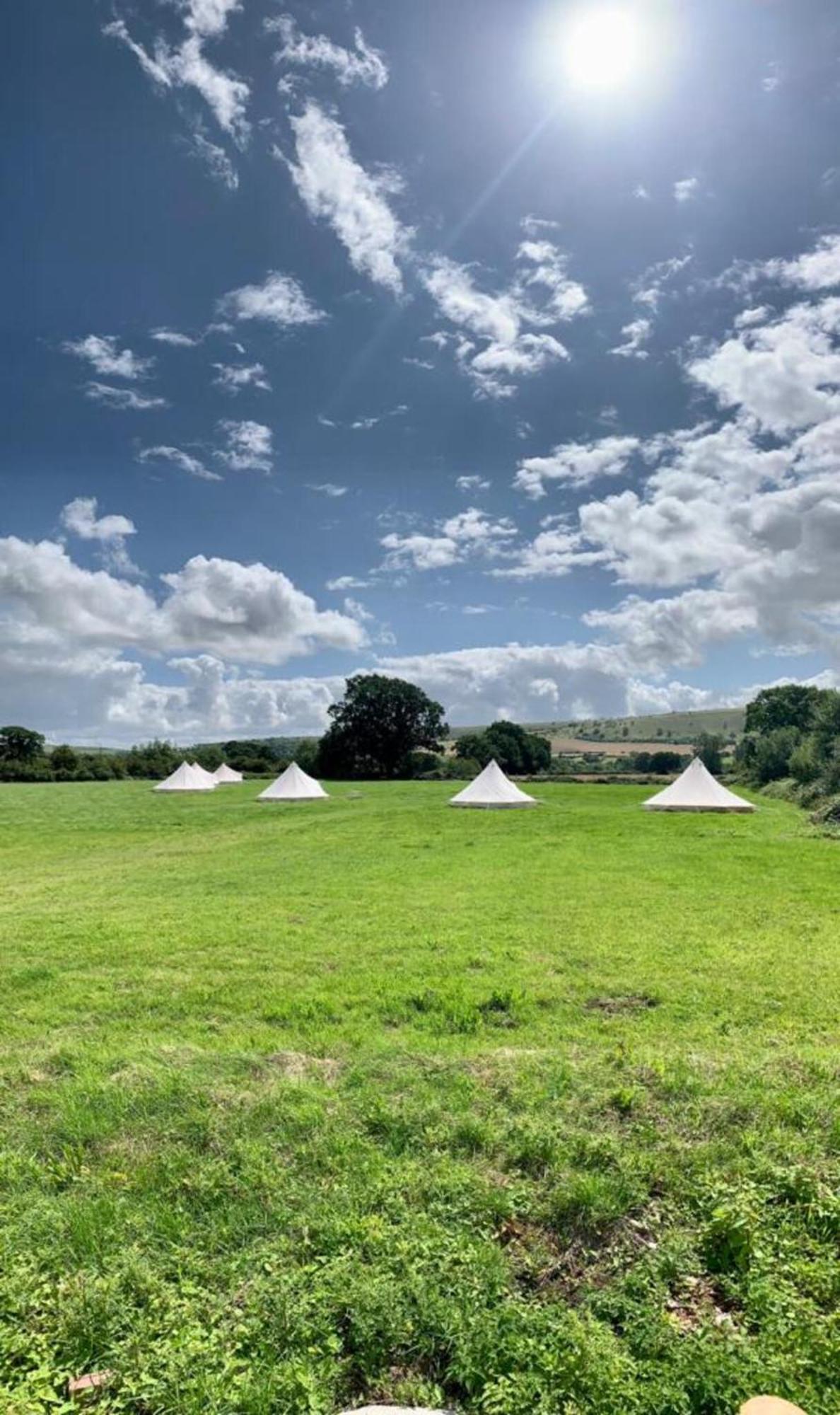 Country View Camping Bratton Bagian luar foto