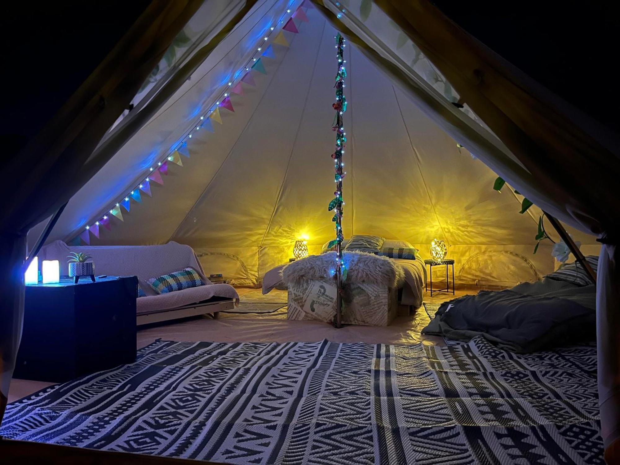 Country View Camping Bratton Bagian luar foto