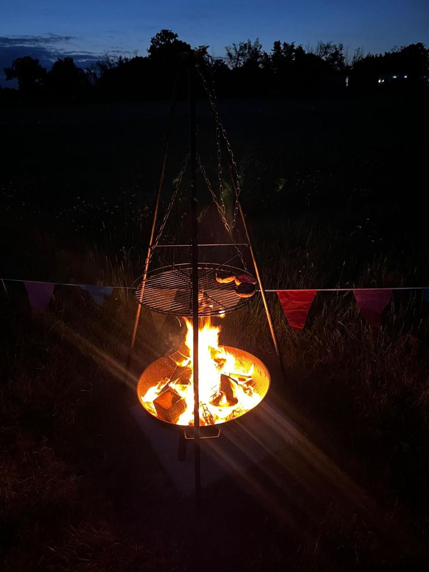 Country View Camping Bratton Bagian luar foto